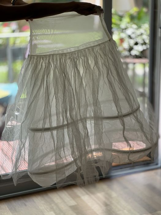Vestido de noiva cai-cai