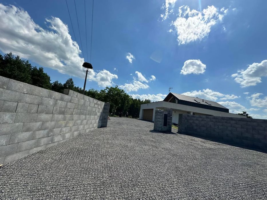 Ukladanie kostki beotnowej brukarstwo prace ziemne drogi parkingi ażur