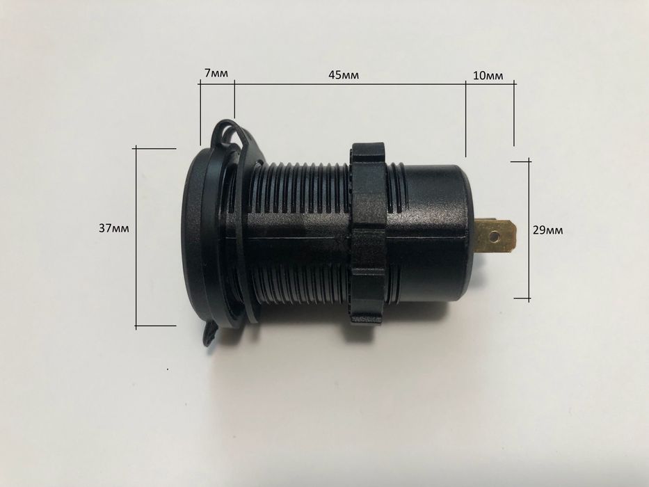 USB зарядка QC 3.0, Type-C розетка + Вольтметр в авто, 12V - 24V
