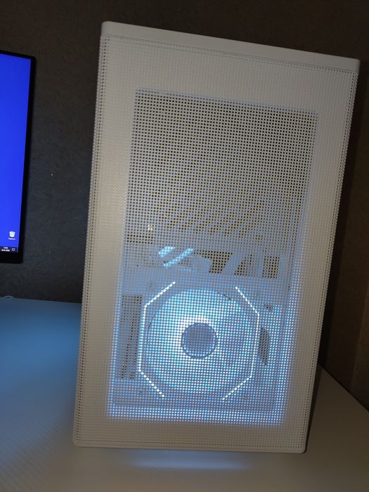 RTX5060TI 8gb DDR5 32GB 6000mhz ,Ryzen 5 8600G,NVME 1 tb