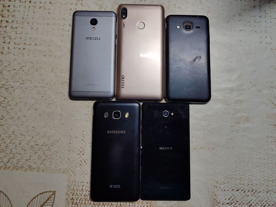 Телефон на запчасти