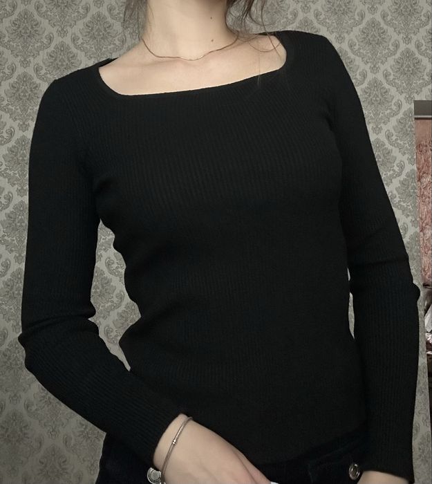 Чорна кофтинка, розмір С