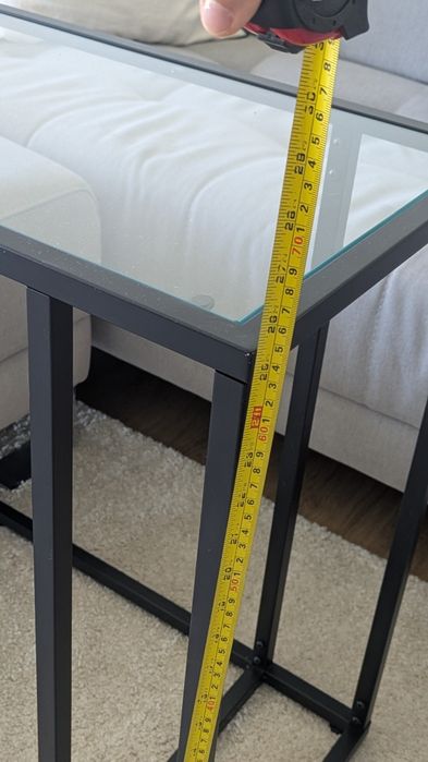 Mesa de apoio  em metal preto e vidro