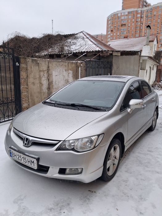 Продам авто хонда цивик 4д