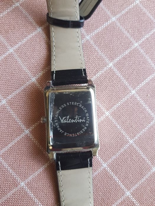 Годинник Valentino