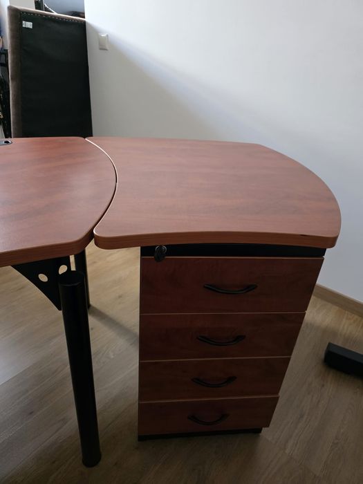 Secretária de escritório em madeira e metal – como nova