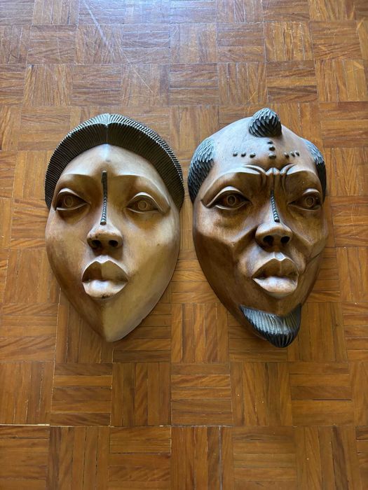 Vendo artigos Arte Africana