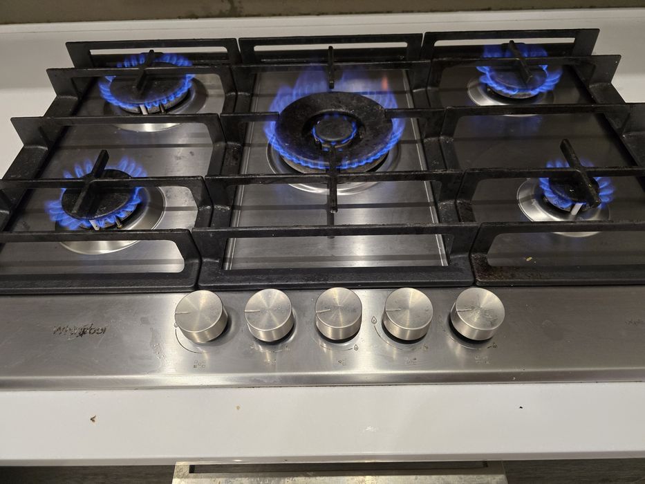 Газова варильна поверхня Whirlpool на 5 камфори