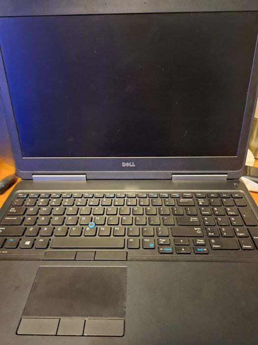 Dell 7520 M 1200 Quadro plus stacja dokująca