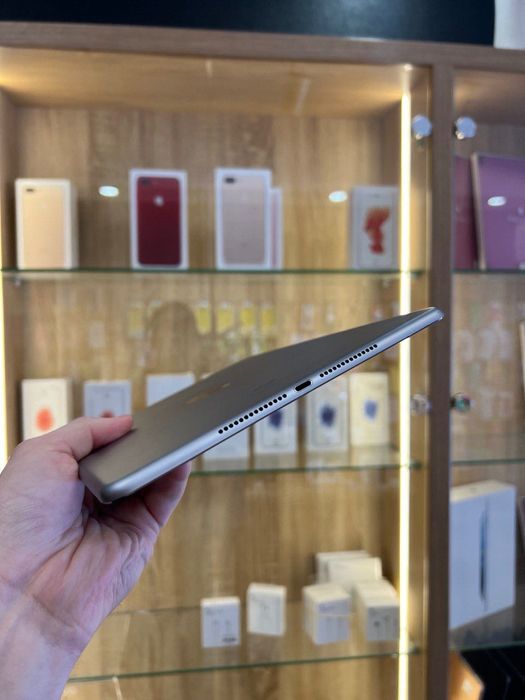 iPad Air 2 64 gb Space Gray Wifi 9.7 планшет з гарантією. ігри робота