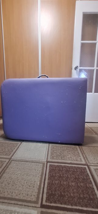 Масажний стіл б/у