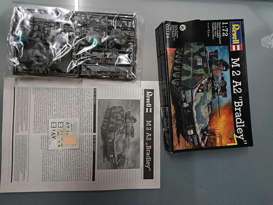 Kit Modelismo, M 2 A2 Bradley, Revell, escala 1:72