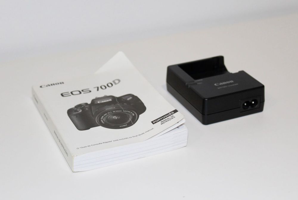 Câmera fotográfica Canon EOS 700D DSLR