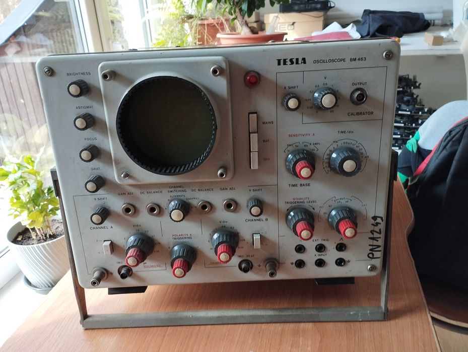 Oscyloskop Tesla BM463