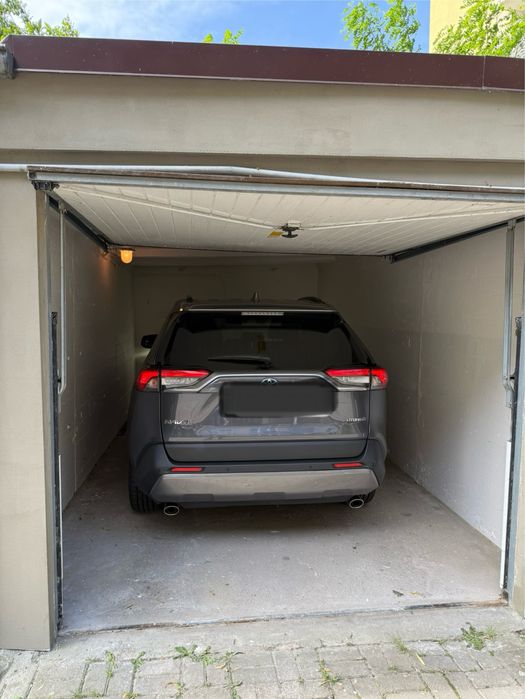 Garaż Gdynia ul. Boh. St.Warsz.-Sprzedam-ODNOWIONY!