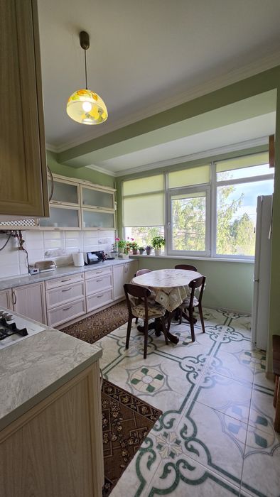 Однокімнатна новобудова на Полєтаєва