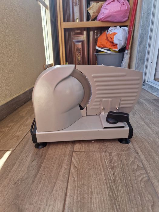 Máquina de corte elétrica Tristar