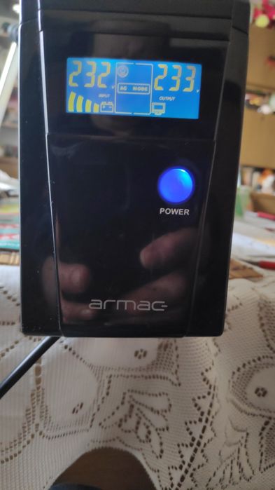 Ups Armac 650 działa