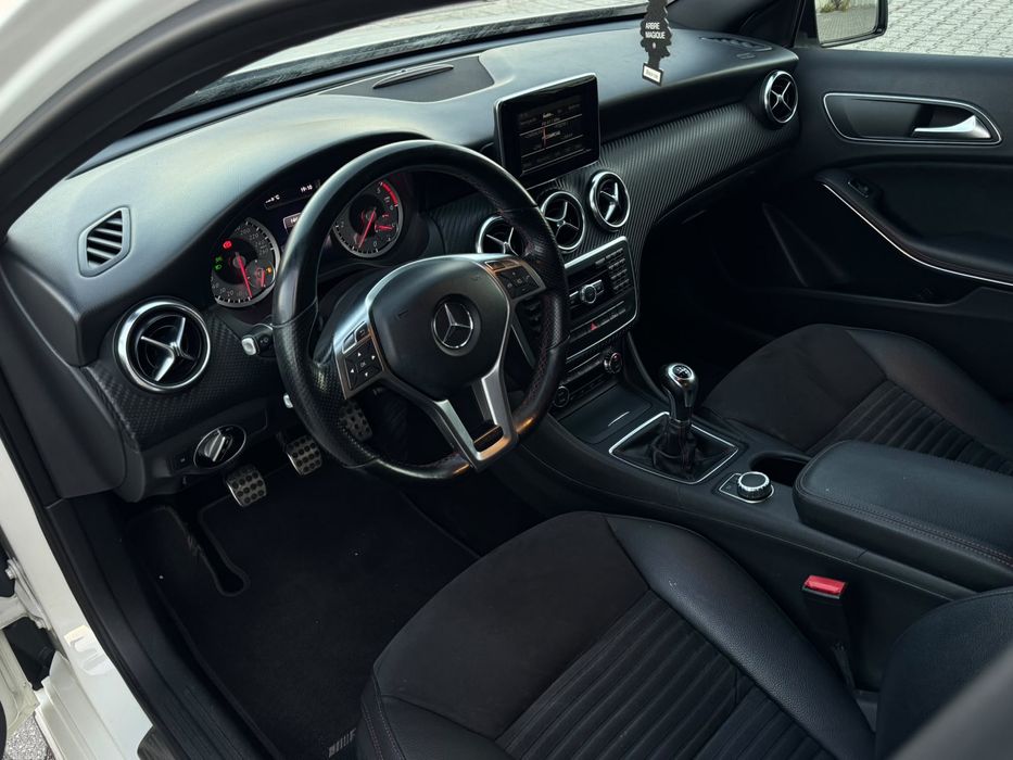 Mercedes-Benz A180cdi AMG pack nigth