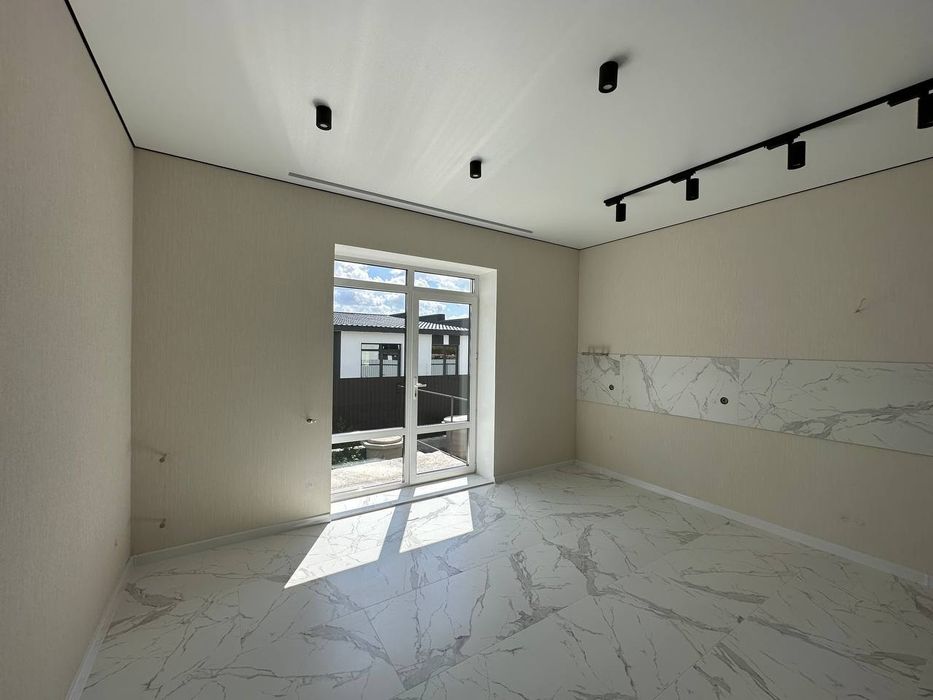 Продаж Одноповерховий Таунхаус з ремонтом 80 кв.м.