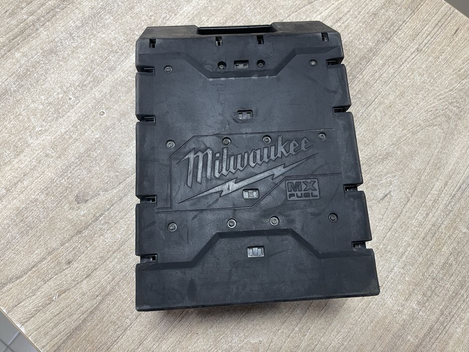 Milwaukee MXF XC406 / акумулятор Мілвокі 6.0Ah