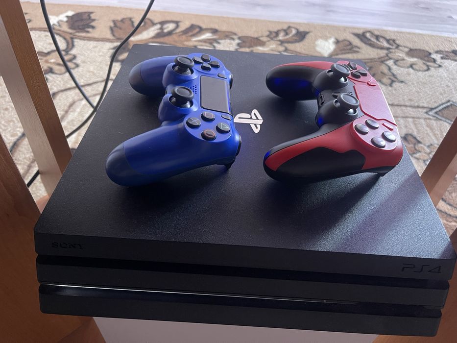 PlayStation 4 pro 1 tb +fifa26