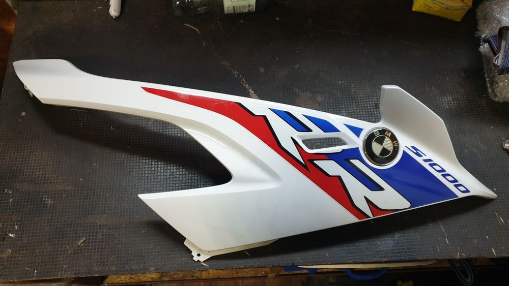 Owiewki, piug  Bmw s1000rr k67