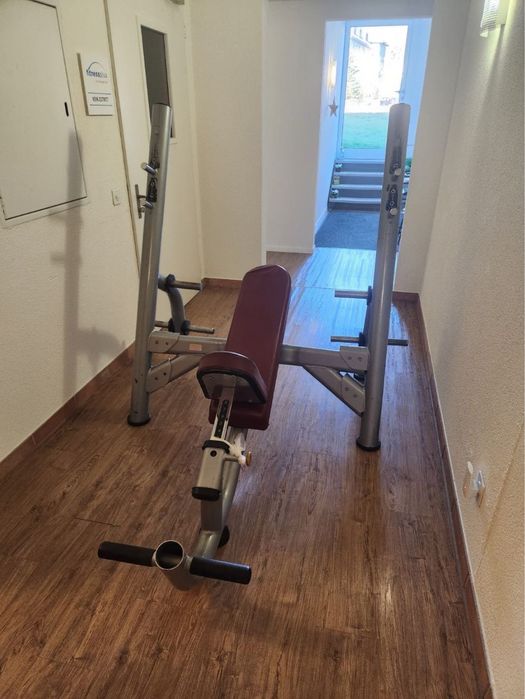 Ławka Olimpijska łamana firmy Matrix .