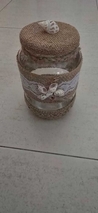 Vendo trabalhos em vários tipos de peças.