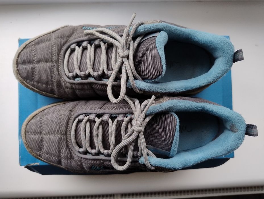 Зимові жіночі кросівки 39.5 коламбіа