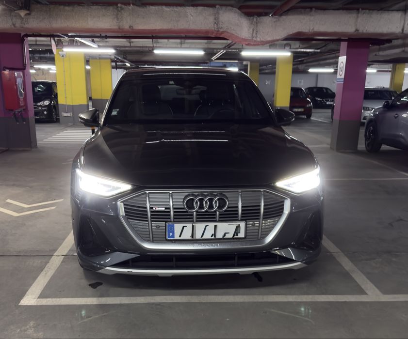 Audi etron 55 Sportback S-Line Quattro