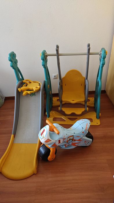 Baloiço+ escorrega+ moto