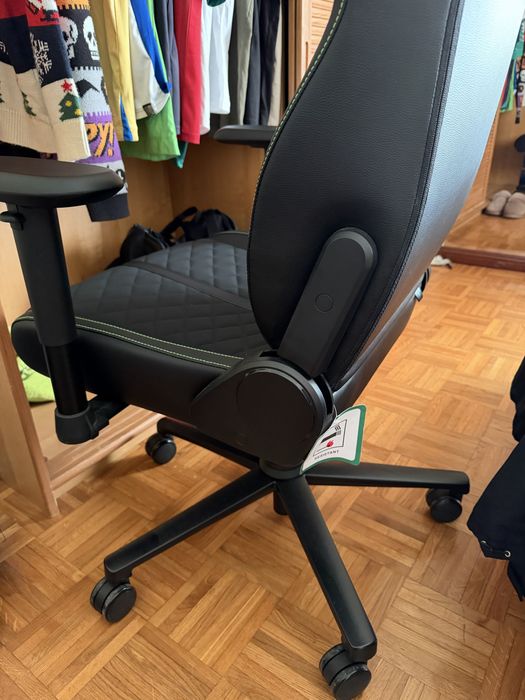 Cadeira gamer razer