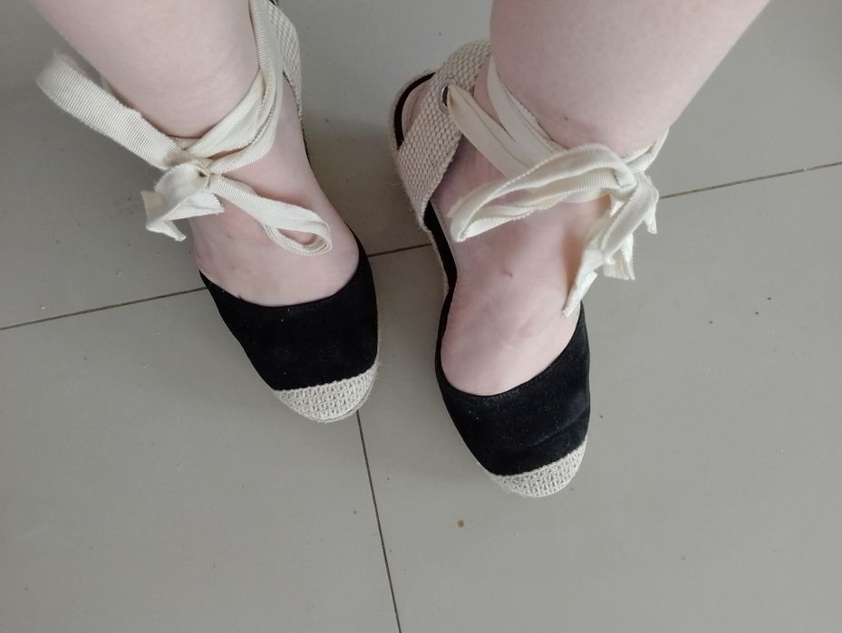 Espadryle na koturnie