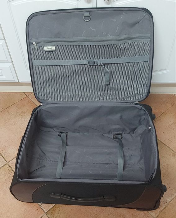 MALA VIAGEM DE PORÃO COM CADEADO CÓDIGO.Casa,Viagem,Férias,Mudanças,