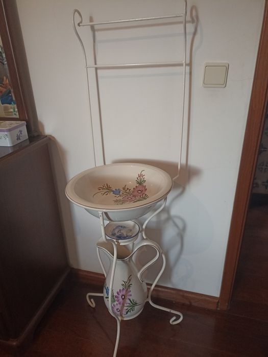 Vendo Lavatório ótimo estado