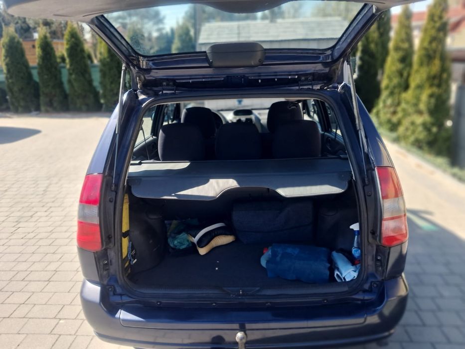 Mitsubishi Space Star 1.3 2000r.