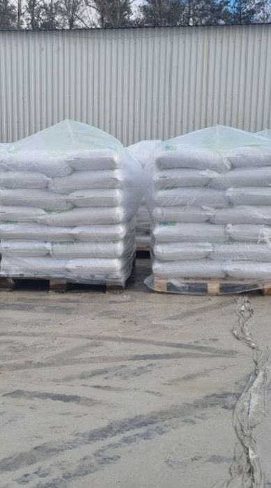 Wysokoprocentowe Wapno granulowane /Kreda czarna jeziorna