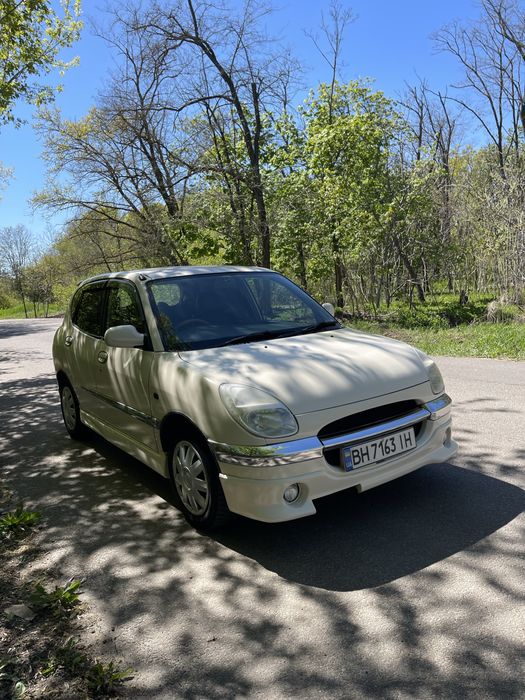 Продам Daihatsu Storia