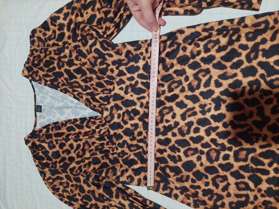 Платье леопардовое 48 р