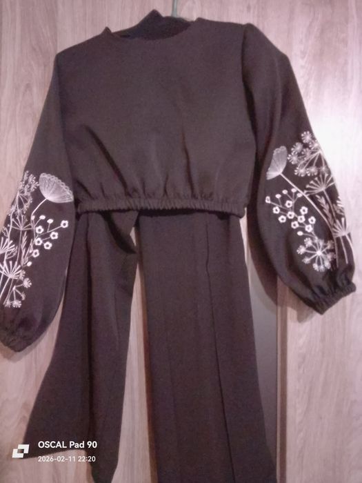 Костюм з вишиванкою