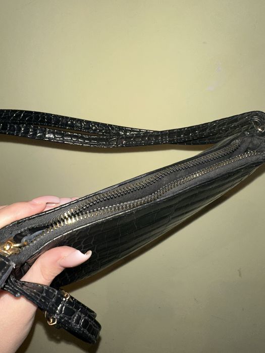 Сумочка чорна