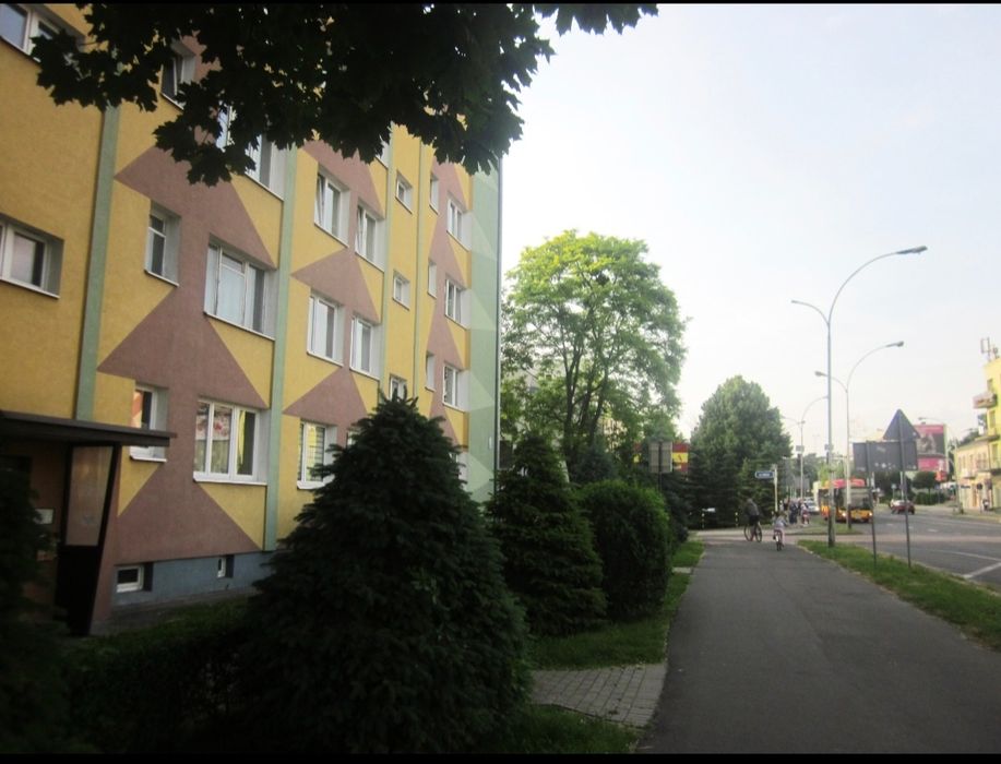 Wynajmę dwupokojowe mieszkanie 47m2 na pierwszym piętrze  ul.Piłsudskiego