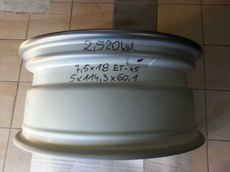 Felgi aluminiowe 5x114,3 7,5x18 60,1  Brock B32 Lexus Toyota Suzuki