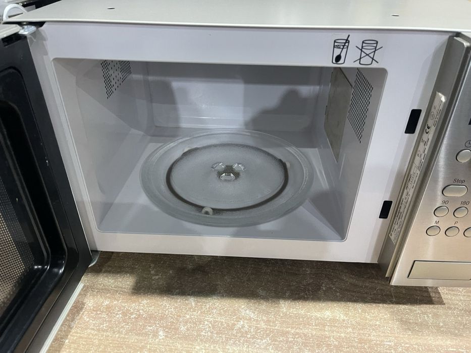 Мікрохвильова піч Bosch HMT75G451