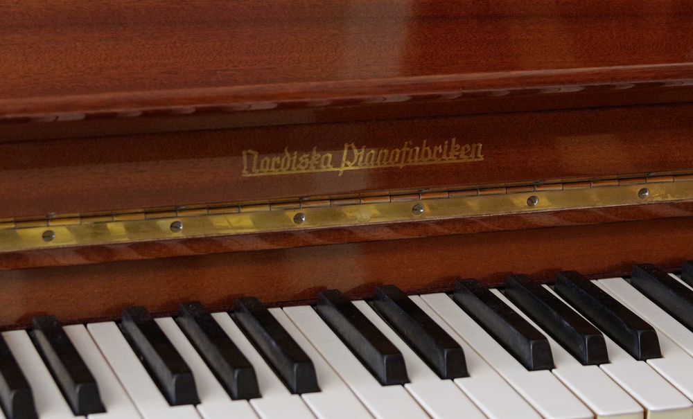 Sprzedam pianino Nordiska Pianofabriken.