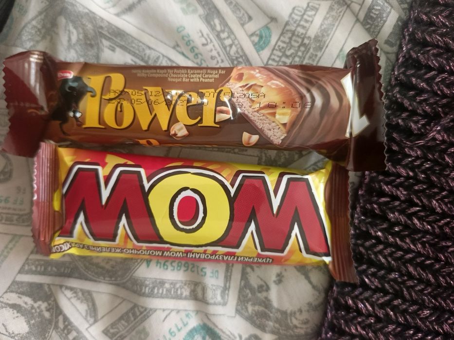 Батончики. У наявності