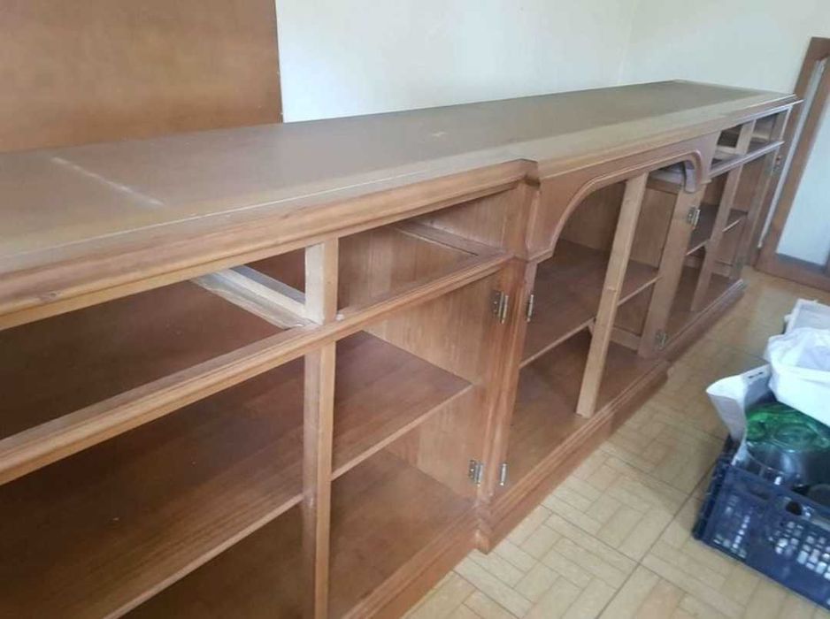 Móvel / Louceiro / Cristaleira / Aparador de sala