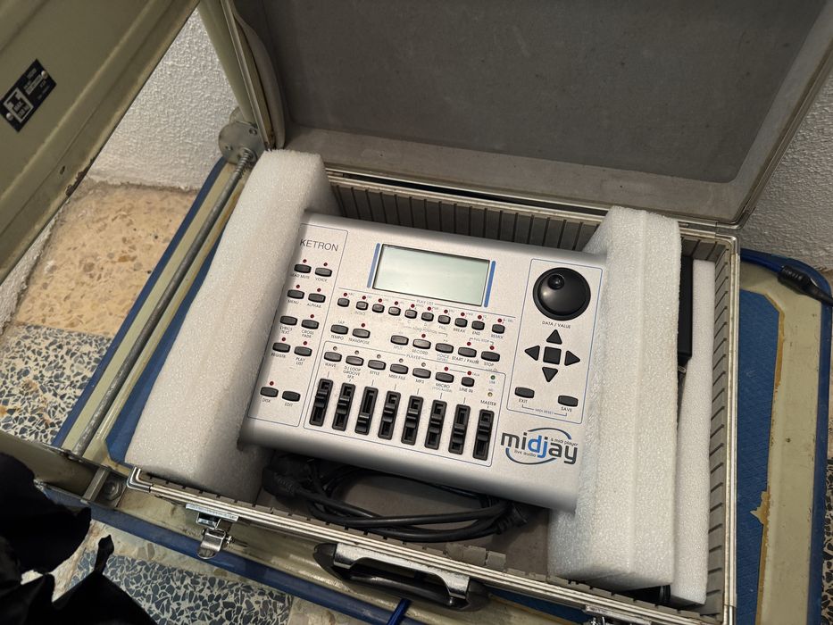 KETRON MidJay como novo