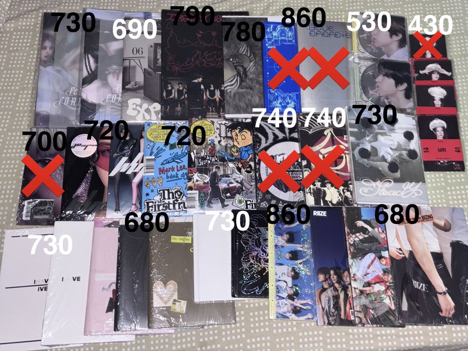 Нові запаковані альбоми